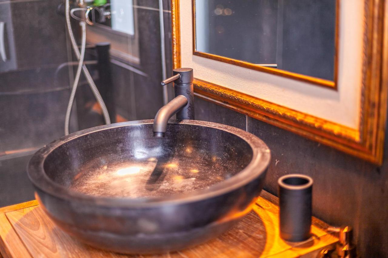 Luxury Suites Boutique By Rikas Hotels Antwerpen Eksteriør bilde